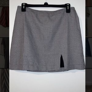 Large black and white skirt with a small slit